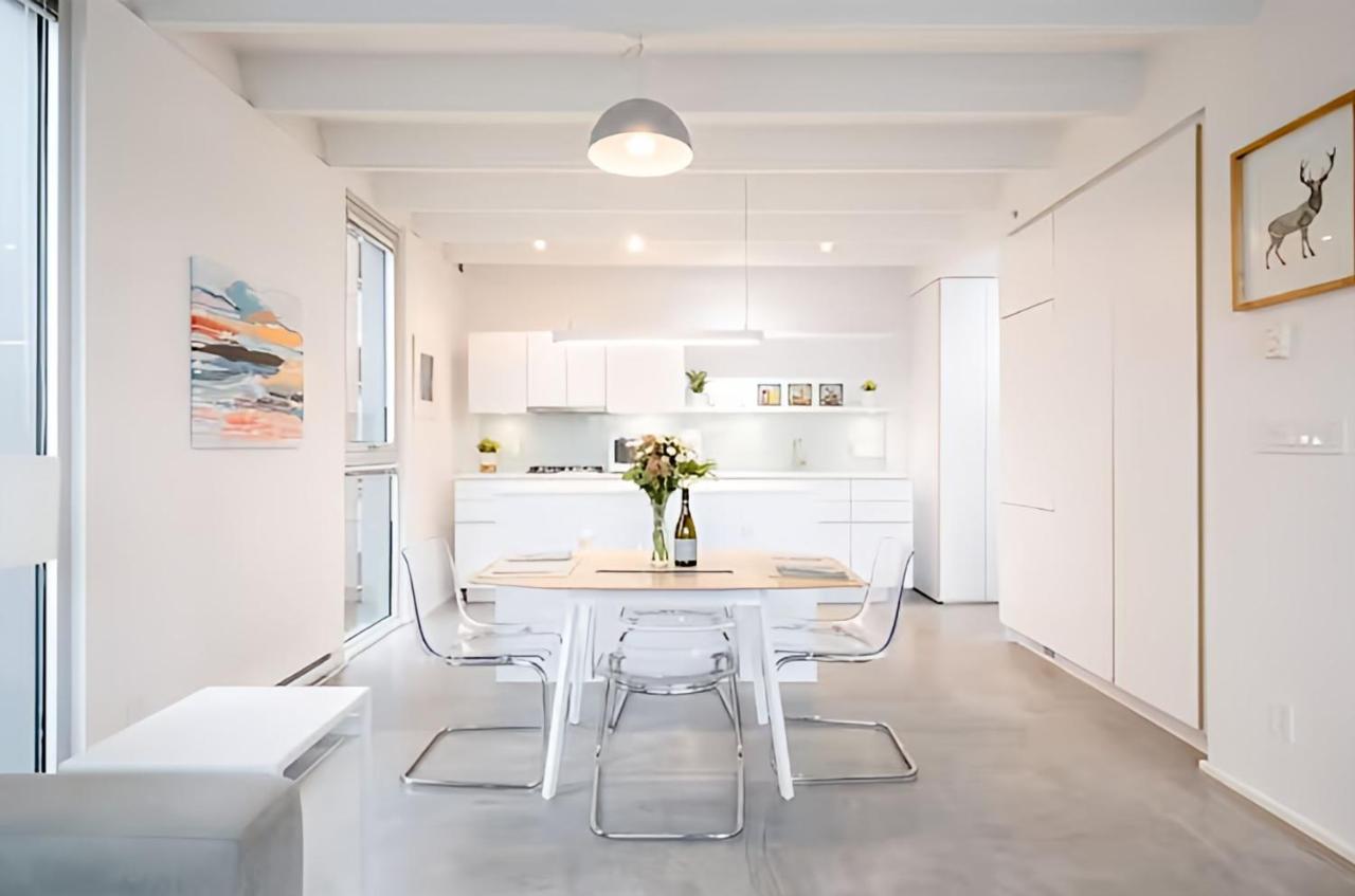 Modern, Bright & Central 1-Bed Downtown Apt Close To Rogers Arena Vancouver Eksteriør bilde