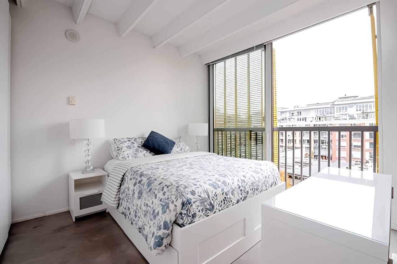 Modern, Bright & Central 1-Bed Downtown Apt Close To Rogers Arena Vancouver Eksteriør bilde